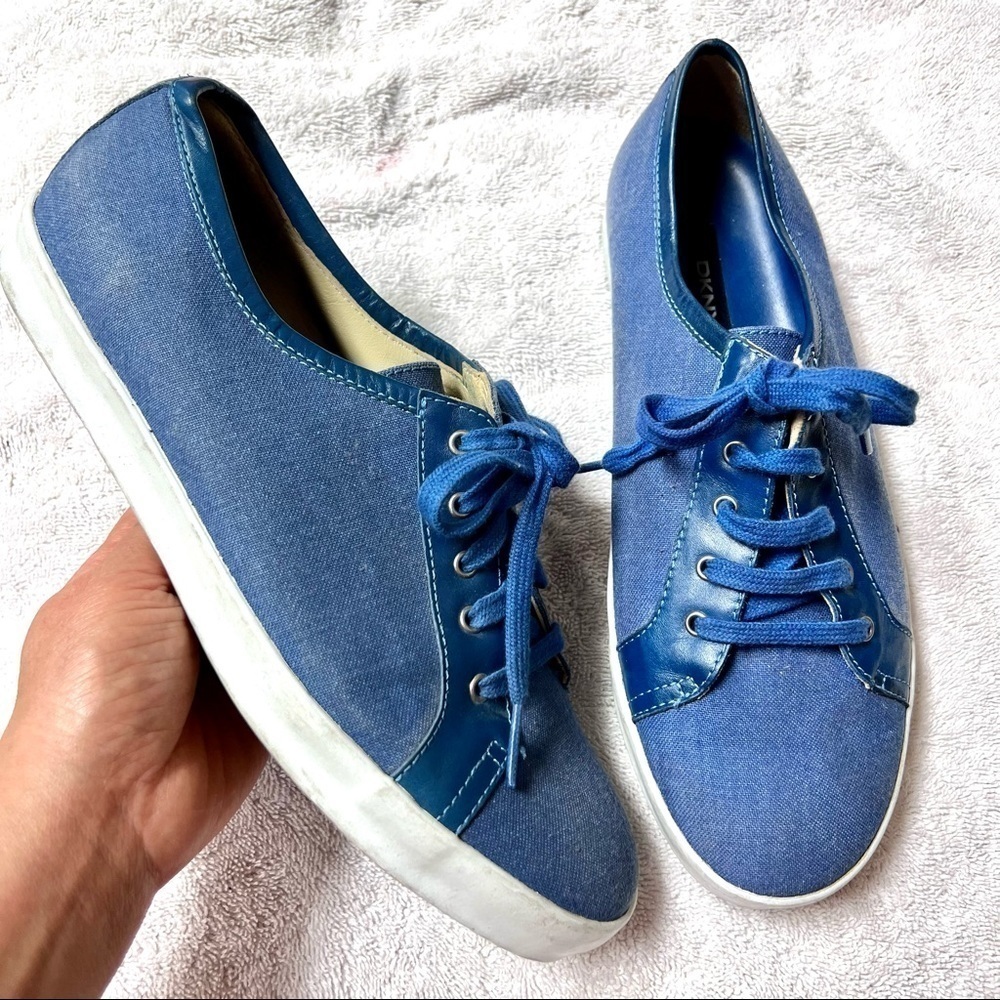 DKNY Made in Spain blue canvas sneakers womens size 8.5